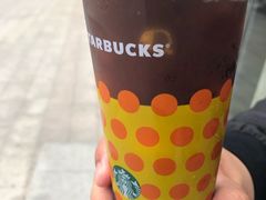 -星巴克臻选(盐城金鹰聚龙湖店)