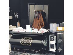 -UNI UNI(环亚凯瑟琳店)