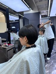 -藤野造型•烫染专业店