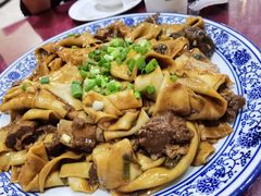 -壹阁胡羊焖饼(特色小吃街店)