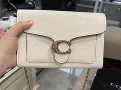 -COACH蔻驰(银泰店)