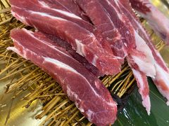 -臻牛烤肉