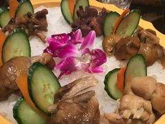 -老牌坊云南鱼豆花火锅(嵩山店)