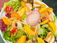 香橙烟熏鸡肉蔬菜沙拉-EATALIA意塔利意式餐厅(鼓楼店)