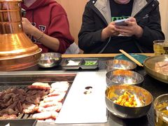 -臻牛烤肉