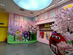 -m豆巧克力世界(上海世茂广场店)