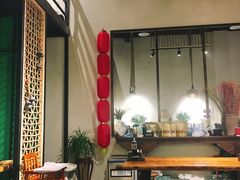 -八月美食小馆(银泰城总店)