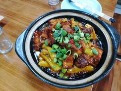 -老码头黑皮肘子锅包肉熏酱水饺(文政街店)