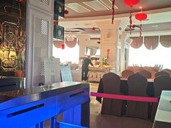 -荣誉国际酒店-云顶旋转餐厅