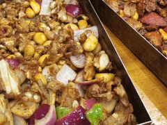 -老东镇啤酒屋海鲜加工·蒸汽海鲜·海鲜烧烤(台东店)