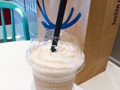 -瑞幸咖啡(绿地新都会9号楼店)