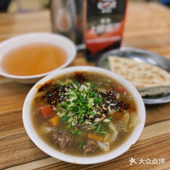 老字号贾家肉丸糊辣汤(光明巷店)