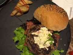 -HIGH FIVE哈福手工汉堡(桂林路店)