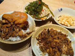-红猪卤肉饭(大西洋美食城店)