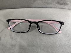 -罗伯特眼镜·蔡司官方授权(罗湖国贸店)