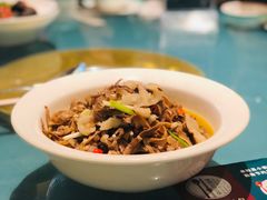 小笋炒橄榄菜-呷湘厨·鱼汤捞饭·剁椒鱼头·辣椒炒肉(国家会展中心店)