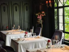 -弦月窗LUNETTE BY AMANDA(复兴路店)