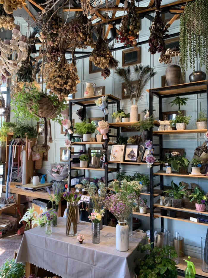 coffee 唐咖啡会所-"位置在交通不太方便的大屯路一个三角地!地.