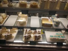 -云朵上的鱼(莘庄店)