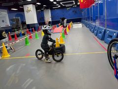 -八爪矩阵极限运动馆·儿童平衡车·感统训练(南海子公园校区)