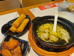 -馋三尺蟹粉小笼(人民广场店)