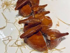 爆汁香茅乳鸽-炳胜品味(深圳万象城店（罗湖）)