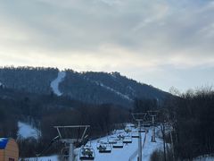 -亚布力新体委滑雪场