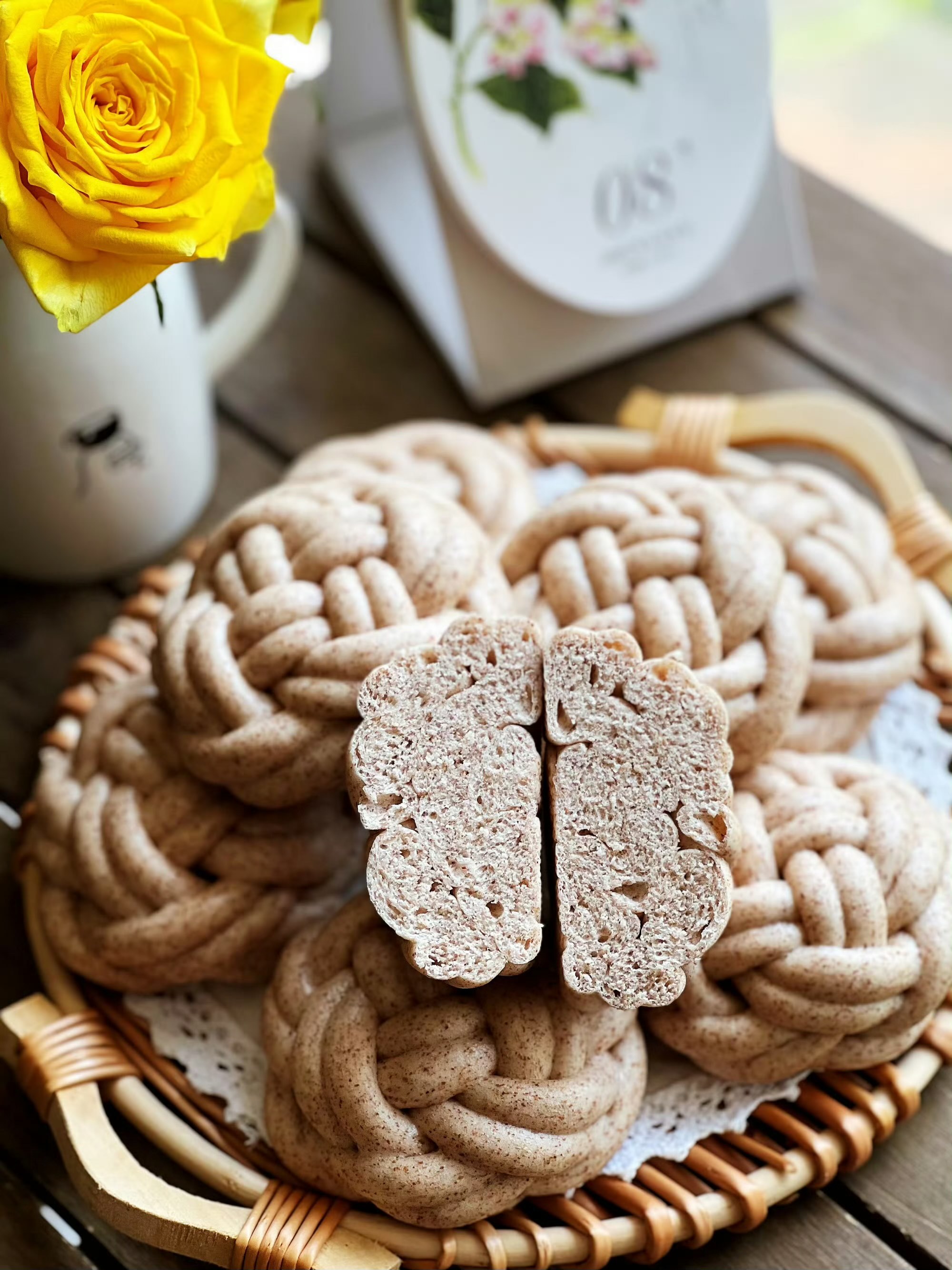 家常|黑全麦双股绣球馒头