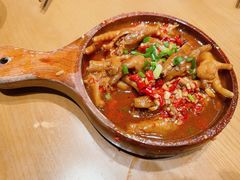 糯叽叽香辣鸡爪-乐乐大排档·30年老字号(浙江路店)