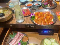 -明洞阿姨·韩式酱蟹烤肉·创意料理(三元桥店)