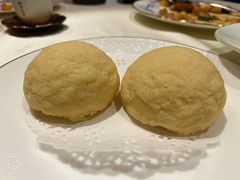 脆皮流沙包-皇朝会.经典传统粤菜(外滩店)