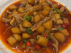 红烧牛筋-犇逸·乐山跷脚牛肉·四川现炒(览海店)