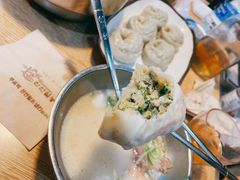 饺子-神仙雪浓汤(弘大店)