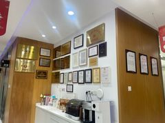 -雅悦齿科(顾村公园店)