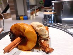 肉桂苹果派佐朗姆冰激凌-筑艺咖啡