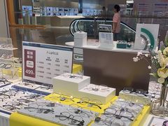 -J-Optical佳视明眼镜·蔡司视觉(青岛金茂览秀城店)