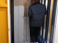 -安东易迷你自助仓储寄存仓库(杨浦店)