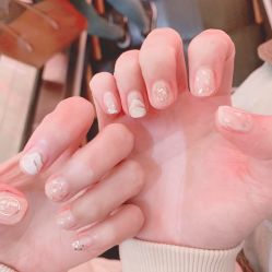 -柴小姐美睫美甲