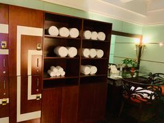 -深圳富苑皇冠假日套房酒店