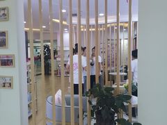 -爱月宝月嫂·育儿嫂(哈尔滨总店)