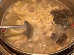 -一席地·本地鸡窝·杭帮鸡火锅(萧山银隆百货店)