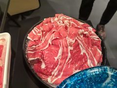-鲜入唯煮·港式海鲜牛肉火锅(金宝街店)
