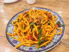 攒劲的干煸炒面-清真·玛丽亚新疆菜主题餐厅(浙江中路店)