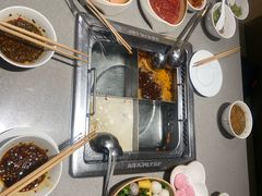 -海底捞火锅(世豪广场店)