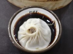 鲜肉汤包-四季美汤包(户部巷店)