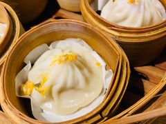 手拆蟹粉小笼汤包-南小馆(迪士尼小镇店)
