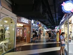-南京时尚莱迪购物广场(正洪街店)