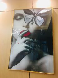 -香港倾城国际·美容美体中心
