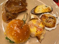 逸林牛肉汉堡-广州希尔顿逸林酒店-OPEN開·全日制餐厅·海鲜·小火锅·自助餐(东风路店)