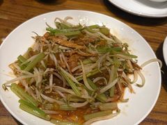 -泉畔人家·老济南经典鲁菜(大明湖店)